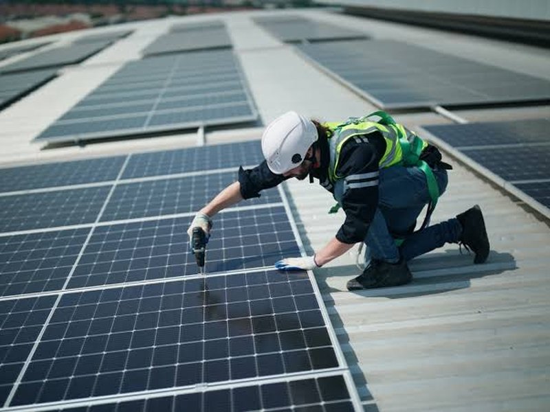 Rooftop solar on a factory