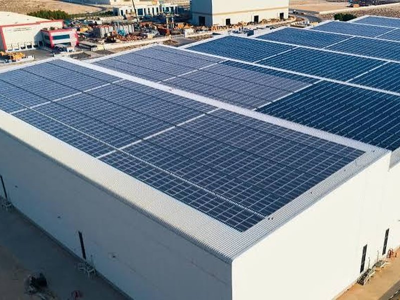 Industrial rooftop solar project